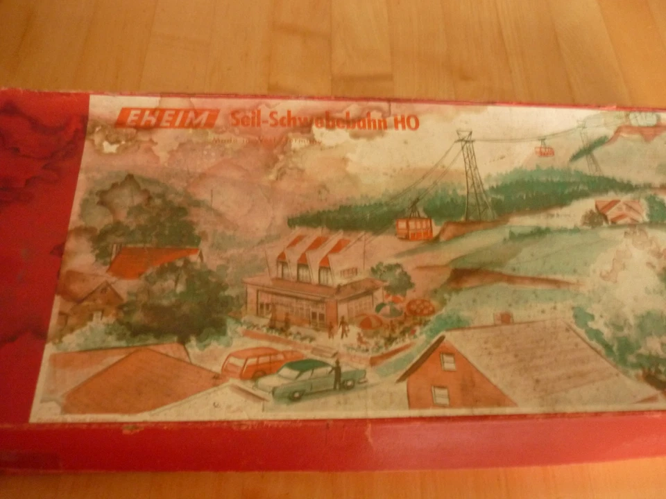 Faller EHEIM Modellbau:: Seilbahn im Originalkarton +  2 Berg- + Talstation Holz - Bild 1 von 4