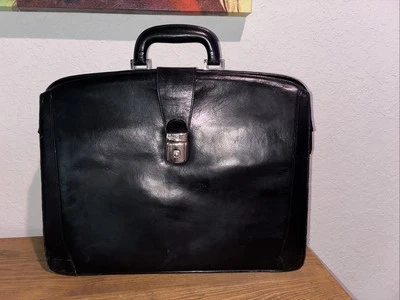 Bosca Old Leather Partners Black Hard Top Brief Briefcase Nice - Image 1 of 4