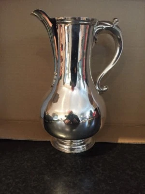 ANTIGUA JARRA DE CERVEZA GEORGIANA PLATA MACIZA LONDRES 1765 Foto 1 de 4