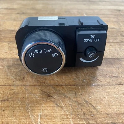 2008 - 2013 Chevrolet Express Headlight Switch With Interior Dimmer OEM 25858426 - Image 1 of 4