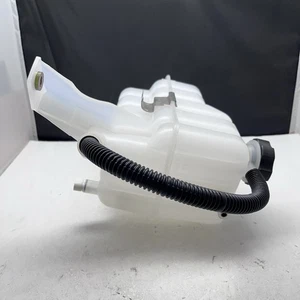 Dorman 603-102 Coolant Reservoir/Recovery Tank Cadillac/Chevrolet/GMC/Hummer H2 - Bild 1 von 7
