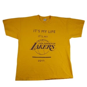 LA Lakers T-Shirt Herren XL Gildan Gelb Kurzarm *Beizt* Lila Print NBA - Bild 1 von 9