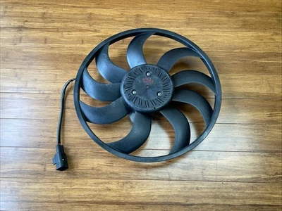 2011-2016 BMW 528i F10 2.0 Engine Cooling Fan Shroud Motor Assembly 7561712 OEM - Image 1 of 4