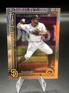 2025 Topps Series 1 #19 Xander Bogaerts Sand Glitter Foil Padres - Bild 1 von 2