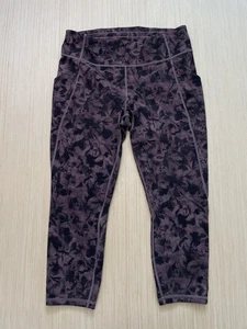 Leggings Lululemon Fast Free High Rise Cropped taglia 12 rosa floreale usati - Foto 1 di 9