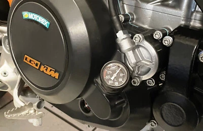 Öltemperaturmesser Gehäuse schwarz Plug and Play passt für KTM 690 ab 2008 - Bild 1 von 4
