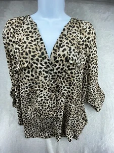 Torrid Leopard Print Top V-Neck Long Roll Tab Sleeves High Low Size 1 (1X) NWT - Picture 1 of 16