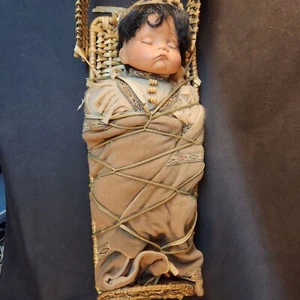 Muñeca Sioux Cradleboard nativa americana de principios de 1900 - Imagen 1 de 11