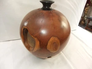 Ausgefallene Vintage handgedrechselte gedrungene Holzvase Höhe 35 x 19 cm - Bild 1 von 8