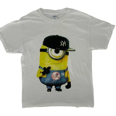 Youth Minion New York Yankees MLB T-Shirt Size Medium Cartoon Graphic Tee - Image 1 of 4