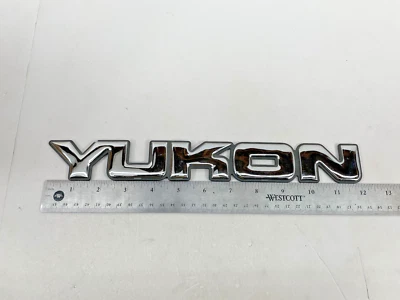 GMC Yukon 2001-2006 logotipo lateral emblema lado del conductor insignia fabricante de equipos originales 15707461 Foto 1 de 4