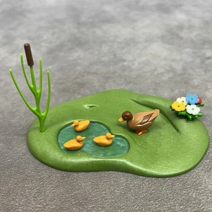 Playmobil Ente & Entenküken auf kleinem Teich - Bild 1 von 5