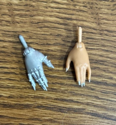 LOL Sorpresa OMG FAME QUEEN Muñeca de Moda Uñas Plateadas Metal Manos Repuesto Foto 1 de 3