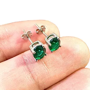 925 Sterling Silver Green Emerald Stud Earrings For Women lab-created FREE SHIP - Picture 1 of 6