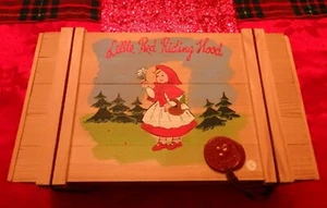 NUOVO set ornamento Polonaise Kurt Adler PICCOLO CAPPUCCIO ROSSO - Foto 1 di 6