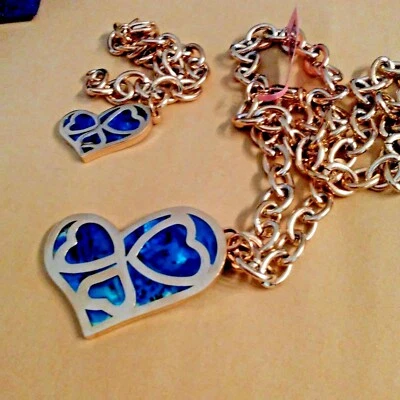 Juego de pulsera de diseño de corazón de acero inoxidable con carcasa de abulón de 7,5" y collar de 20" Foto 1 de 4