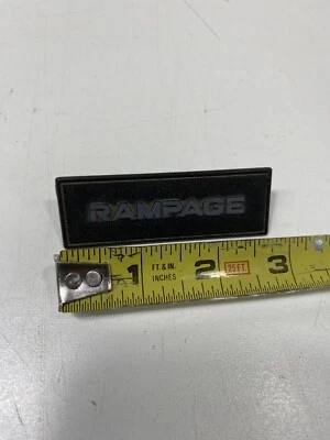 Dodge Rampage 1984 emblema de tablero Foto 1 de 4