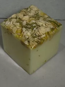 HAND MADE VEGAN HAND SOAP FLOWERS MOISTURIZES SKIN ESSENTIAL OLIVE OIL JASMINE - Picture 1 of 2