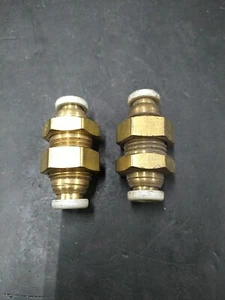 (2) Parker 62PLNBH-4 Brass Bulkhead Union Push-to-Connect 1/4" OD Tube - Picture 1 of 1