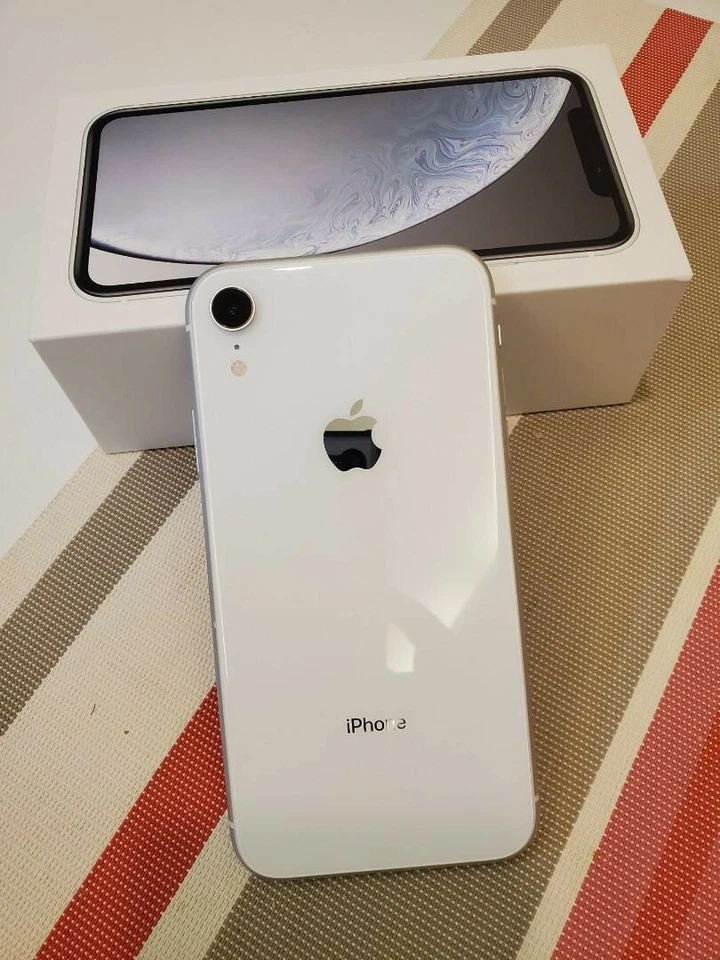 Apple iPhone XR - 64GB - Bianco - Immagine 1 di 1
