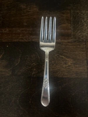 Tenedor de carne fría plateado Rogers Bros. 1847 patrón "Abril" Foto 1 de 2