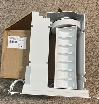 Conjunto de máquina de hielo refrigerador marca 00702092 (ICMA01US) Foto 1 de 4