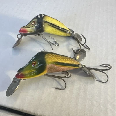 Lote de 2 señuelos de pesca gemelos Jamison Wiggle diferentes Foto 1 de 4