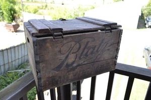 Vintage Blatz Beer Prohibition Era Wood Beer Crate w Hinge Lid Milwaukee Wisc - Picture 1 of 15