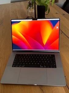 Apple MacBook Pro 16“ M1 MAX 10C CPU 24C GPU 1 TB SSD 32 GB Ram 2021 - Afbeelding 1 van 11