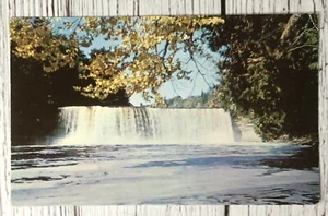 Upper Tahquamenon Falls, Upper Peninsula, Michigan Postcard - Picture 1 of 4
