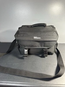 NIKON Camera Bag Adjustable Shoulder Interior Pouches EXCELLENT AUTHENTIC - Picture 1 of 10