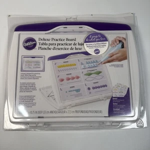 Juego de mesa de práctica Wilton Deluxe para entrenamiento de decoración de pasteles - Imagen 1 de 6