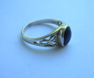 LOVELY CELTIC VINTAGE STERLING SILVER LAPIS LAZULI RING - SZ M - VGC - Picture 1 of 7