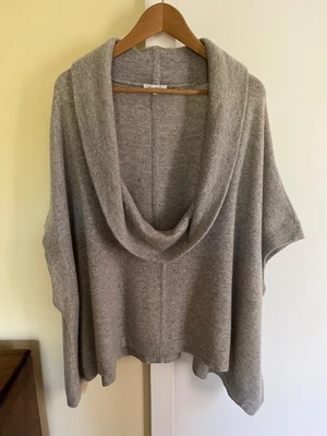 Minnie Rose-Cachemira-Cuello Capucha Profundo-Talla Única-USADO EN EXCELENTE ESTADO con 1 pequeña reparación  Foto 1 de 4