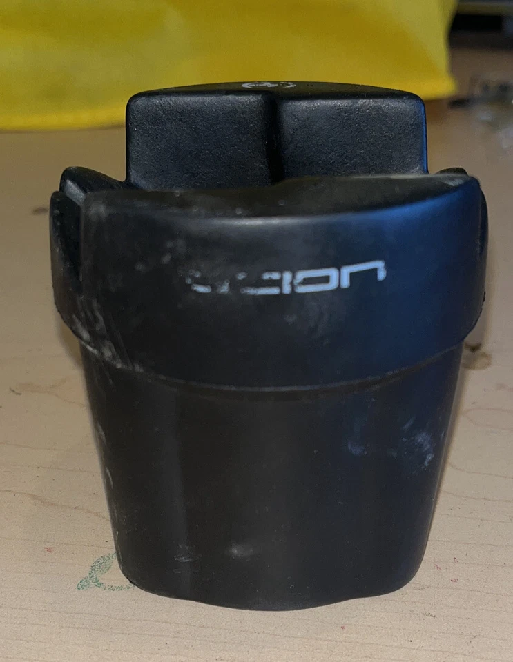 Scion - xB xD TC xA Portavasos Organizador OEM Parte 00430-mhldr-05 Foto 1 de 3