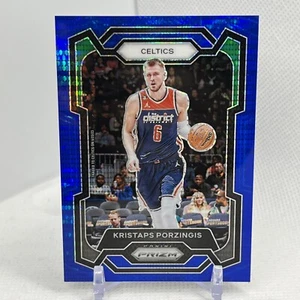 2023-24 Panini Prizm Kristaps Porzingis Blue Seismic #/99 Celtics #8 - Bild 1 von 6