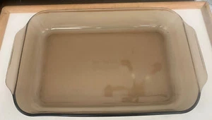 Amber Pyrex 13x8x2 Cassarole Dish 233-R - Picture 1 of 3