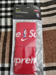 Neu Supreme Nike NBA Armband Rot SS19 - Bild 1 von 2