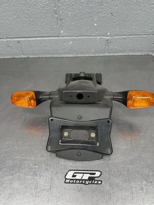 MV AGUSTA BRUTALE B4 许可证安装和旋转信号 2003 - 2008 — 第 1/4 张图片