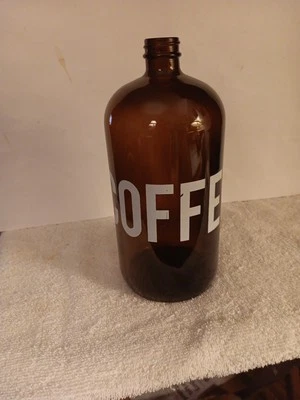 Bullseye Amber Cold Brew Coffee Bottles Vessel 33.8 oz Brown Coffee Glass Bottle - Image 1 of 4
