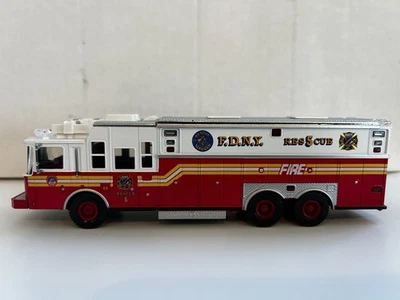 Vintage Code 3 Collectibles FDNY 1/64 E-One Heavy Rescue #5 - Image 1 of 4