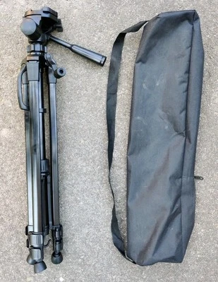 Camera Tripod Lightweight Adjustable 50 - 140cm Compact Portable With Case Level - Image 1 of 4