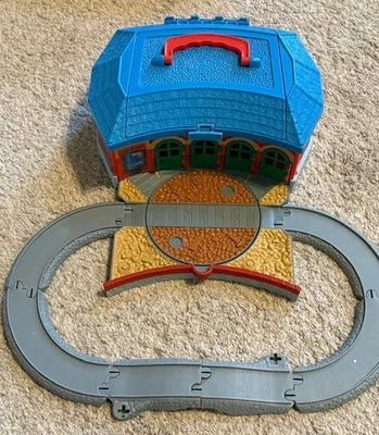 Thomas The Train & Friends Learning Curve Long Station 2002 Gullane - Image 1 of 4