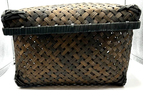 DARK BROWN WOVEN SQUARE BASKET WITH REMOVEABLE LID Cover