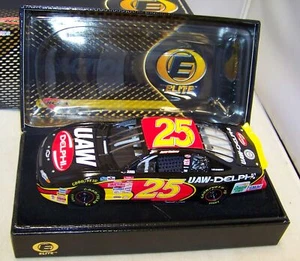 1:24 ACTION RCCA ELITE 2001 #25 UAW DELPHI JERRY NADEAU DOOR NUMBER #25/720 MIB - Picture 1 of 9