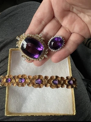 Anillo de cóctel de diamantes amatista 18k Foto 1 de 4