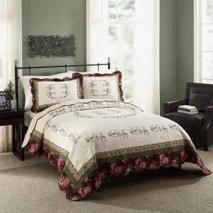 Brooke Quilt Set - Full/Queen, Red, 3-Piece Full Queen - Picture 1 of 4