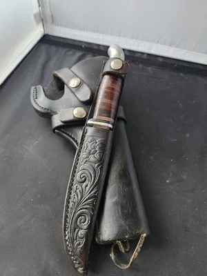 Cuchillo Belknap Blue Grass D-BG16 y funda de cuero Lawrence vintage 24 86. Foto 1 de 4