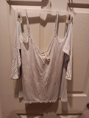 Top Jessica Simpson para mujer talla S azul pálido escote en V hombro frío Foto 1 de 4