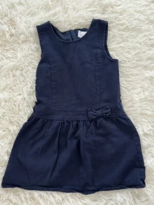 Uniforme de vestido azul escolar para niñas talla 5T - Imagen 1 de 4